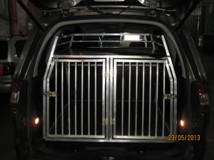 Клетка автобокс для перевозки собак в автомобиле на заказ в Серпухове